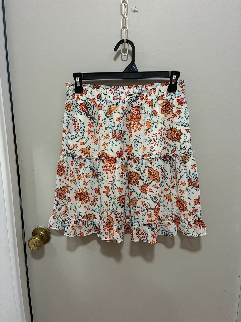 LOFT White Tiered Mini Skirt with Orange Floral